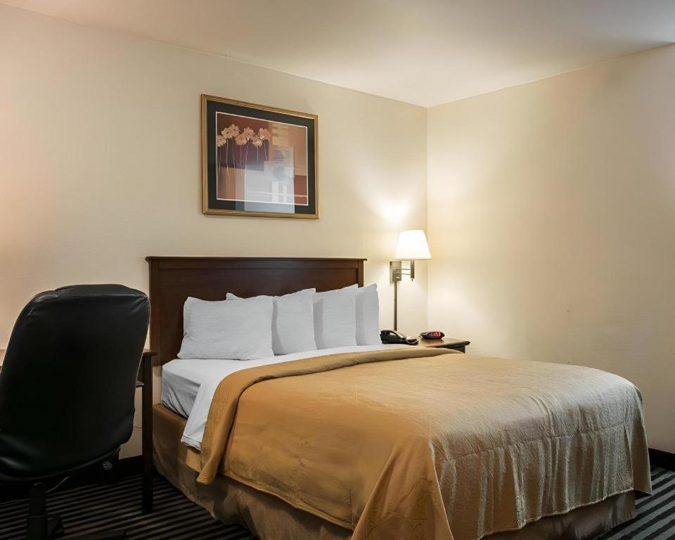Quality Inn Columbia Airport West Columbia Exterior foto
