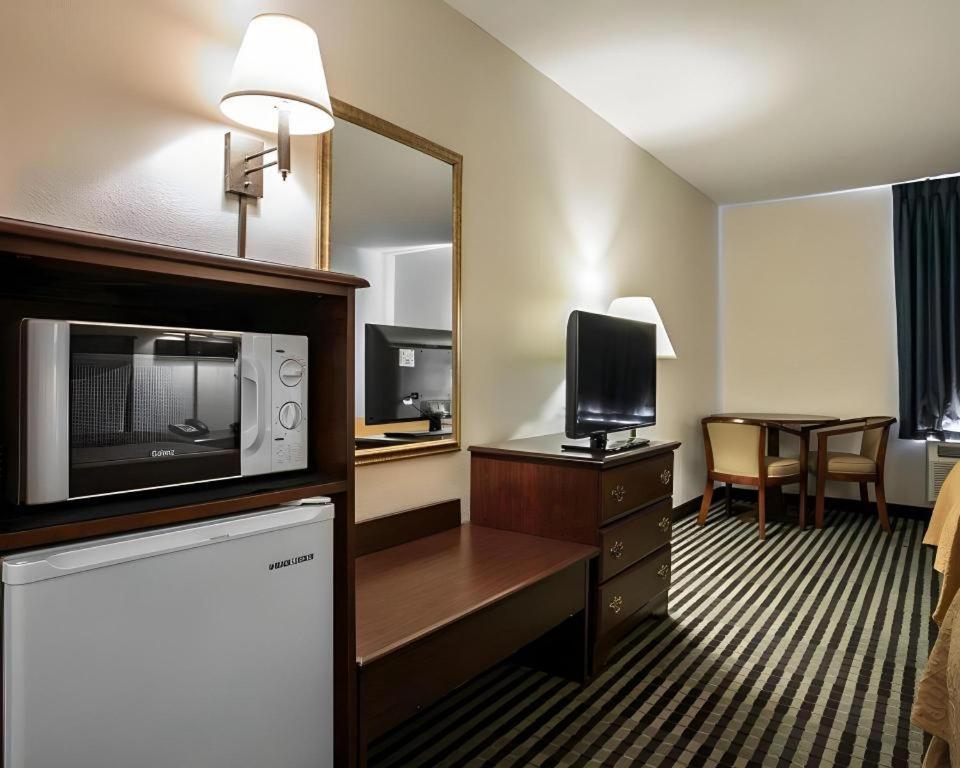 Quality Inn Columbia Airport West Columbia Exterior foto