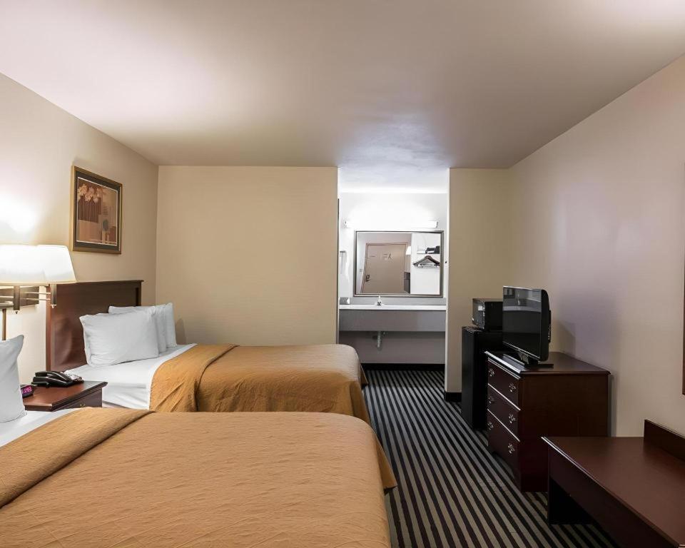 Quality Inn Columbia Airport West Columbia Exterior foto