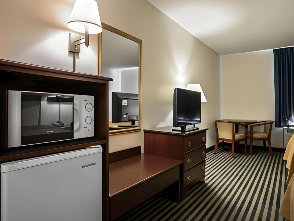 Quality Inn Columbia Airport West Columbia Exterior foto